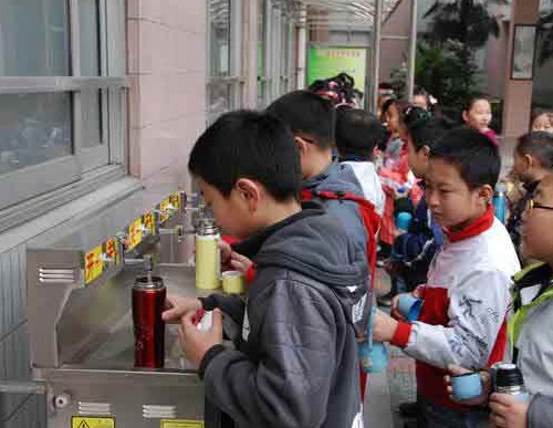 我們沒做過學校直飲水，想做怎么做呢