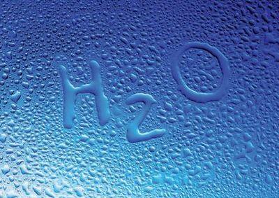 精格帶你了解喝水的正確姿勢(shì)