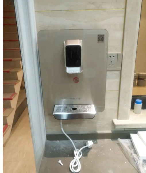 大型純凈水制水設(shè)備工作原理是什么 具體分析有哪些？