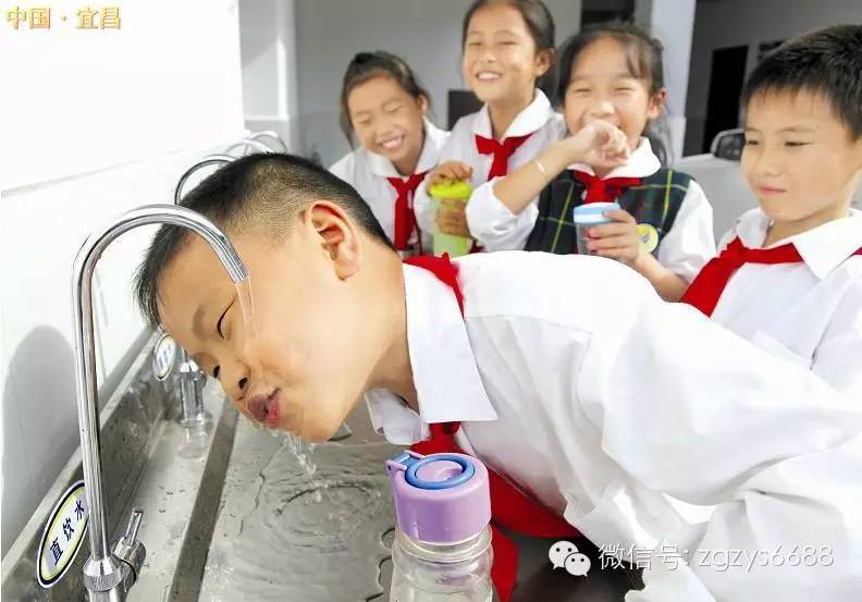 校園直飲水 <a href='/product/' class='keys' title='點(diǎn)擊查看關(guān)于校園直飲水的相關(guān)信息' target='_blank'>校園直飲水</a>