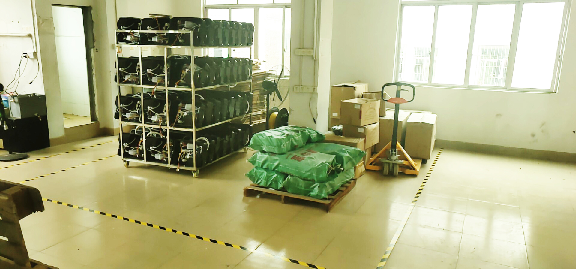 壁掛飲水機(jī)廠房3